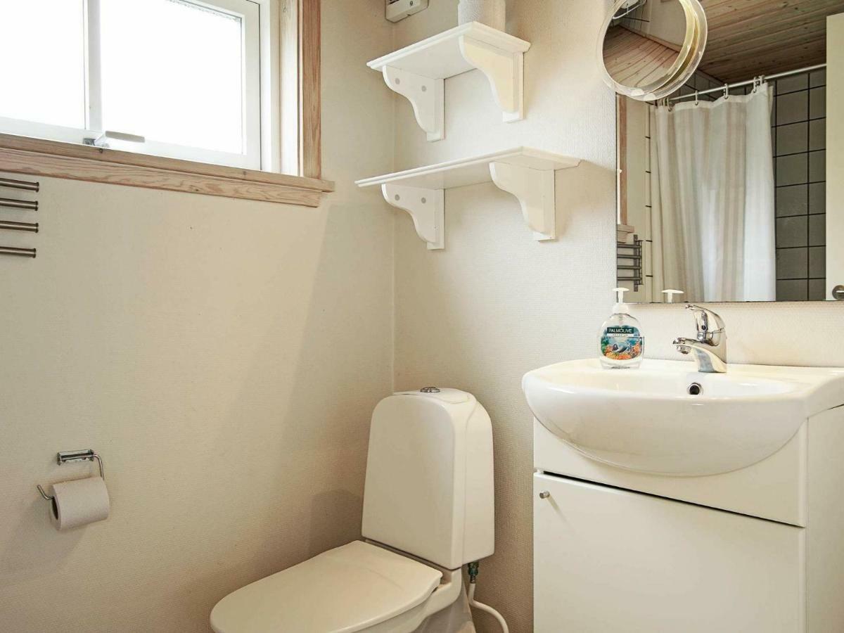 4 Person Holiday Home In Gudhjem Dış mekan fotoğraf
